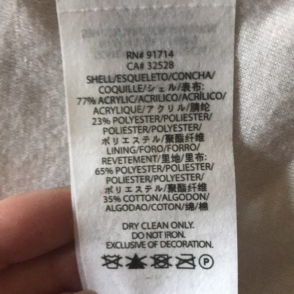 Armani Exchange Furry Vest - Picture 5 of 10